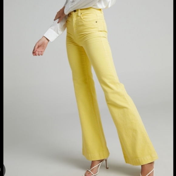 Rolla's yellow corduroy Eastcoast Flare high rise pants size 29 x 31.5 inches - Picture 3 of 14